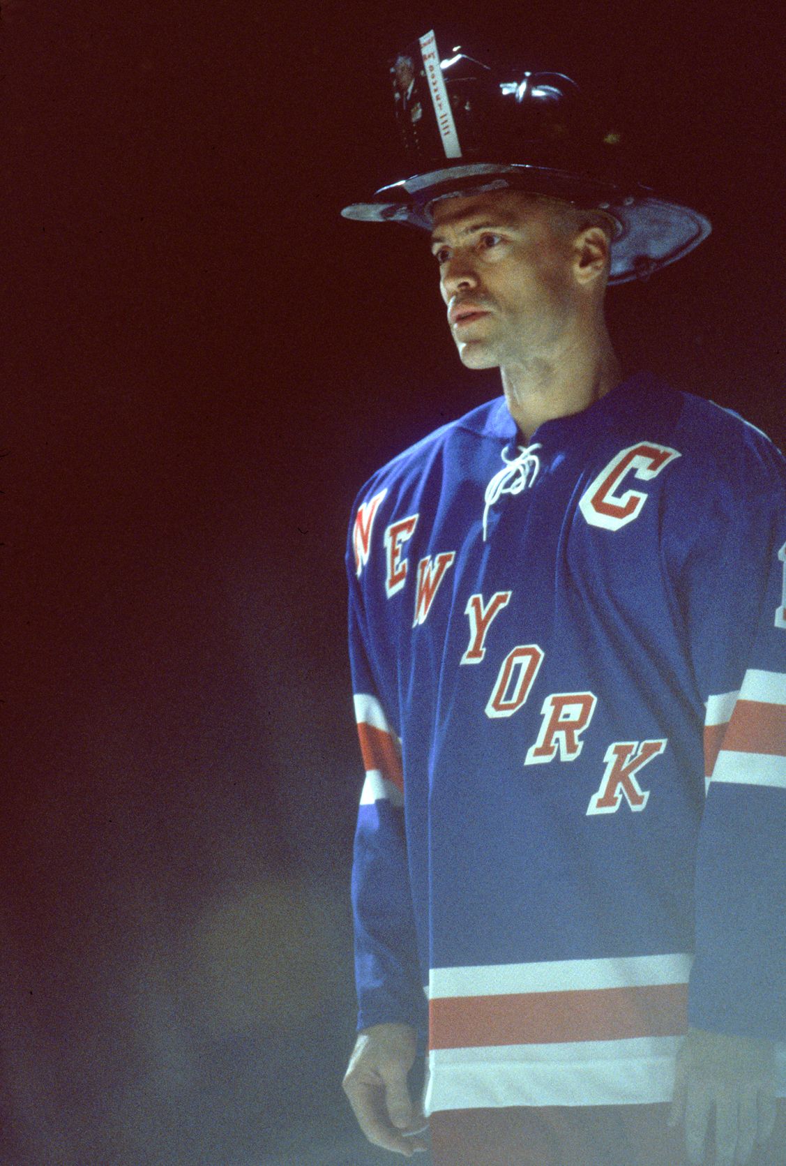 Mark Messier Autographed New York Rangers (White #11) Deluxe