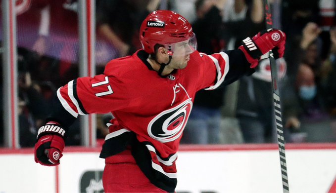 Hurricanes sign Rangers castoff Tony DeAngelo to 1-year deal